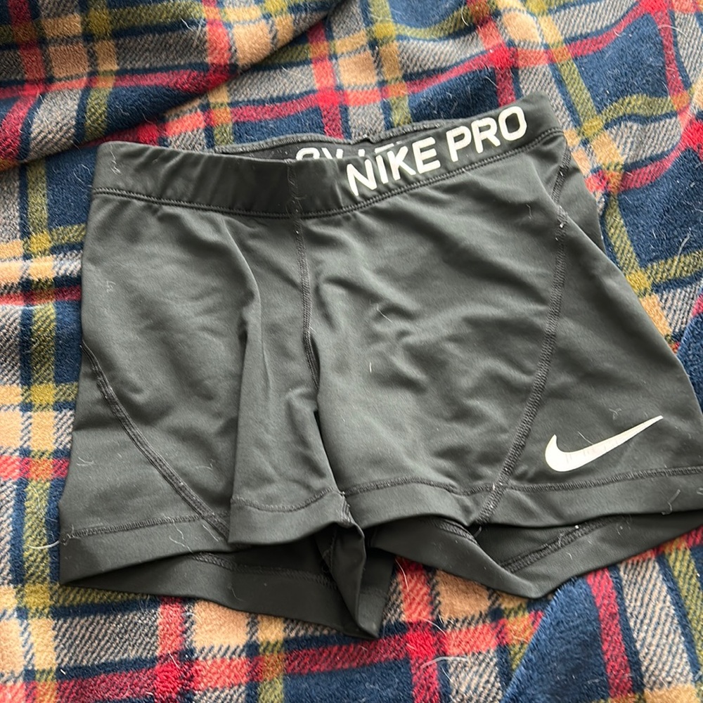 Black nike pros